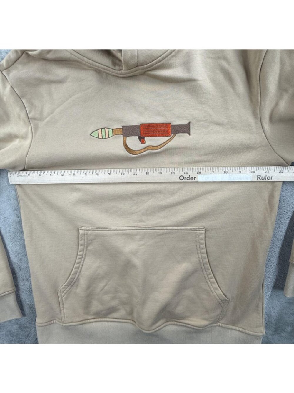 Qilo Hoodie Mens Large Beige Pullover Rocket Launcher Graphic Fleece Tactical - Picture 8 of 15
